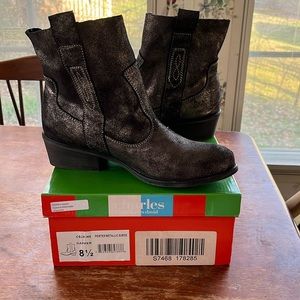 Charles David ankle boots 10 nickel sparkle western flash.